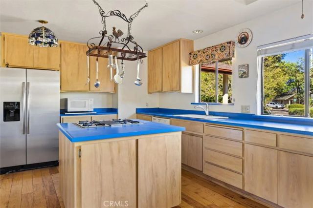 7650 Carmelita Avenue, Atascadero, CA 93422