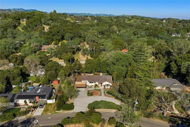 7650 Carmelita Avenue, Atascadero, CA 93422