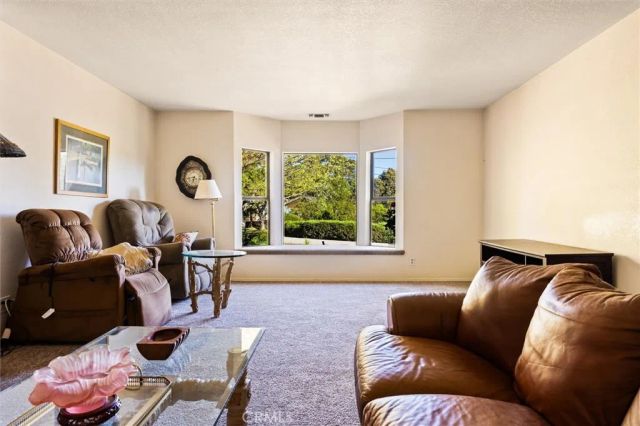 7650 Carmelita Avenue, Atascadero, CA 93422