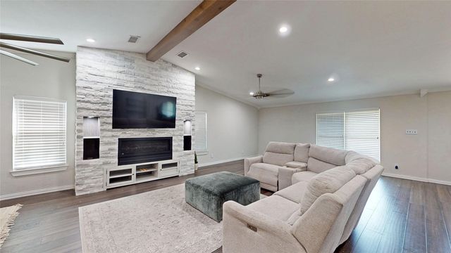 438 Willow Springs Drive, Coppell, TX 75019