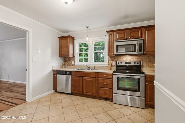 1603 Roseland Street, Greensboro, NC 27408