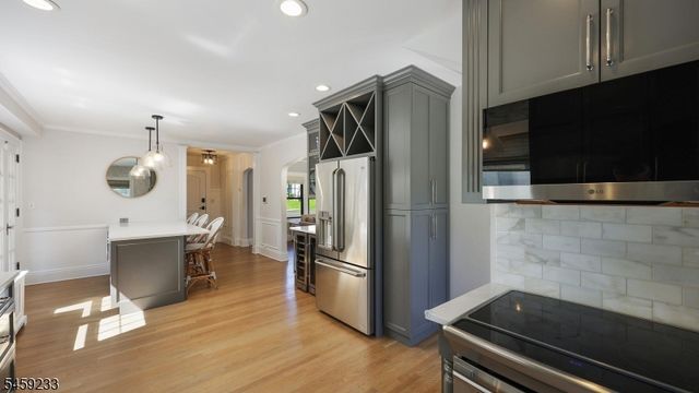 533 Edgar Rd, Westfield Town, NJ 07090