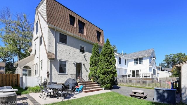 533 Edgar Rd, Westfield Town, NJ 07090
