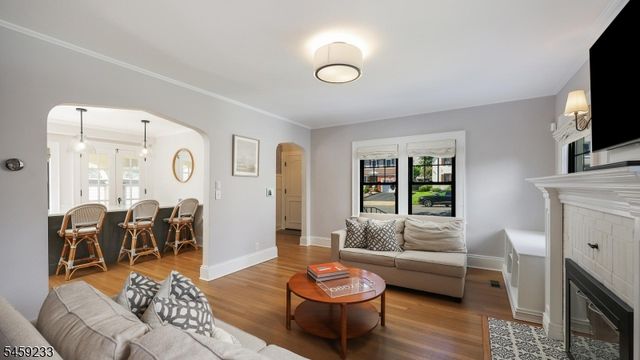 533 Edgar Rd, Westfield Town, NJ 07090