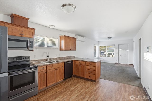 344 Douglas Street, Longview, WA 98632