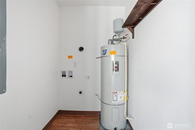 344 Douglas Street, Longview, WA 98632