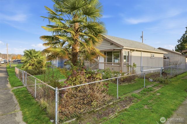 344 Douglas Street, Longview, WA 98632