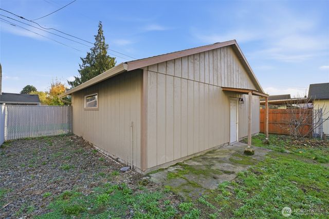 344 Douglas Street, Longview, WA 98632