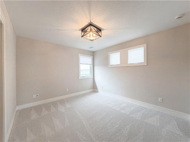 25090 W 106th Court, Olathe, KS 66061
