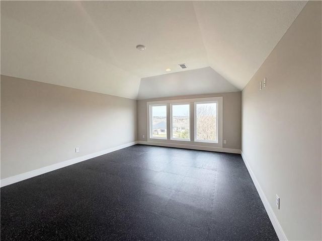 25090 W 106th Court, Olathe, KS 66061