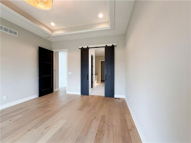 25090 W 106th Court, Olathe, KS 66061