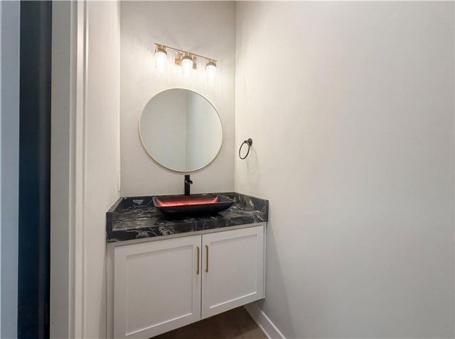 25090 W 106th Court, Olathe, KS 66061