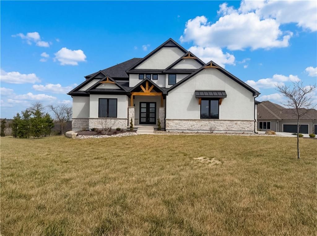 25090 W 106th Court, Olathe, KS 66061