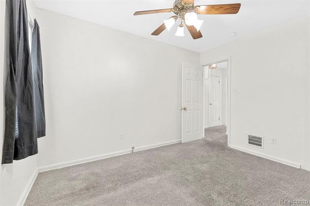 23621 Lawrence Avenue, Dearborn, MI 48128