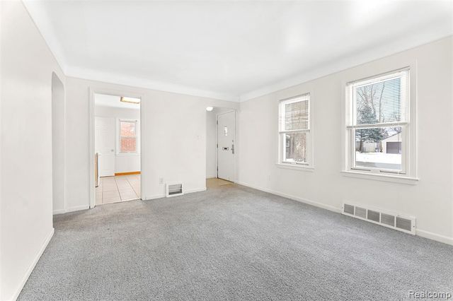 23621 Lawrence Avenue, Dearborn, MI 48128