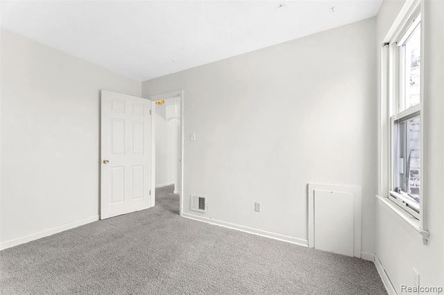 23621 Lawrence Avenue, Dearborn, MI 48128