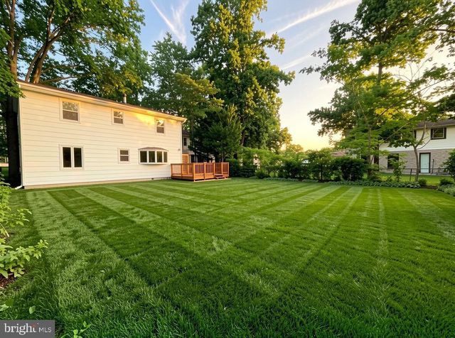 8401 RHODE ISLAND AVE, College Park, MD 20740