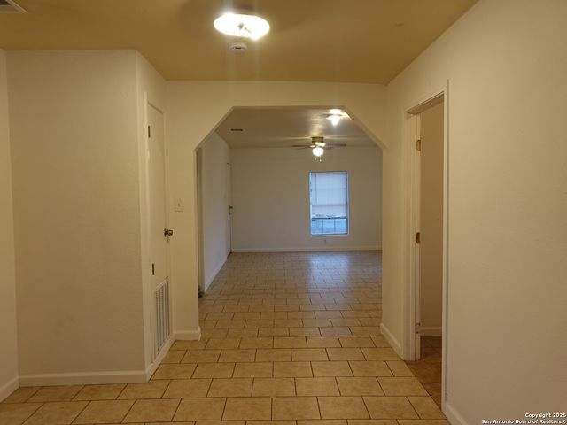 305 Queretaro St, San Antonio, TX 78237