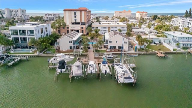 673 BAY ESPLANADE 204, Clearwater Beach, FL 33767