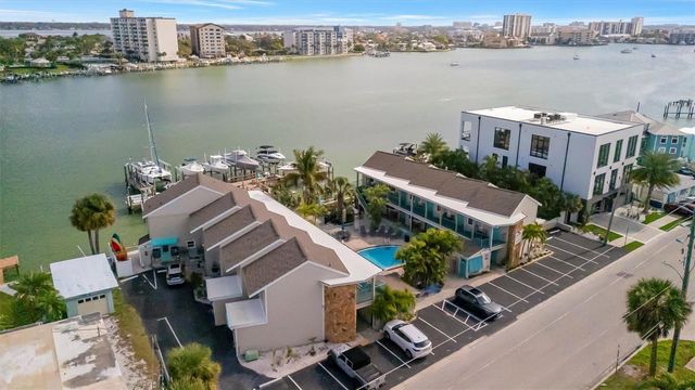 673 BAY ESPLANADE 204, Clearwater Beach, FL 33767