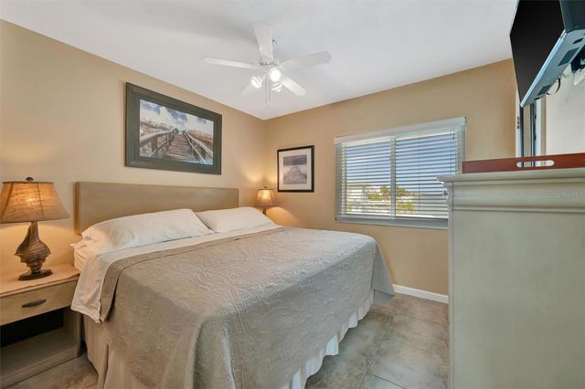 673 BAY ESPLANADE 204, Clearwater Beach, FL 33767