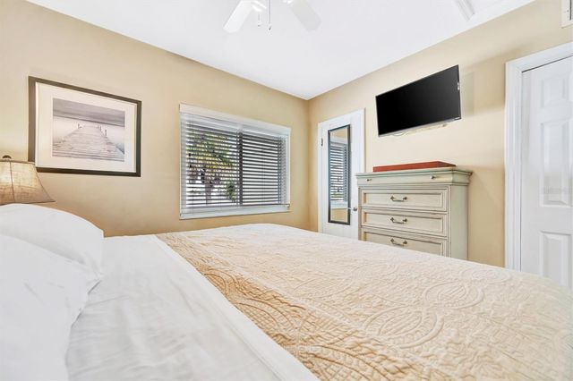 673 BAY ESPLANADE 204, Clearwater Beach, FL 33767