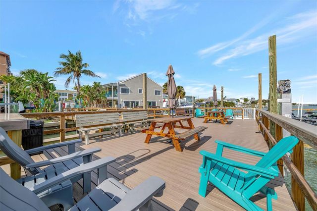 673 BAY ESPLANADE 204, Clearwater Beach, FL 33767