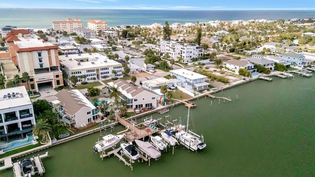 673 BAY ESPLANADE 204, Clearwater Beach, FL 33767