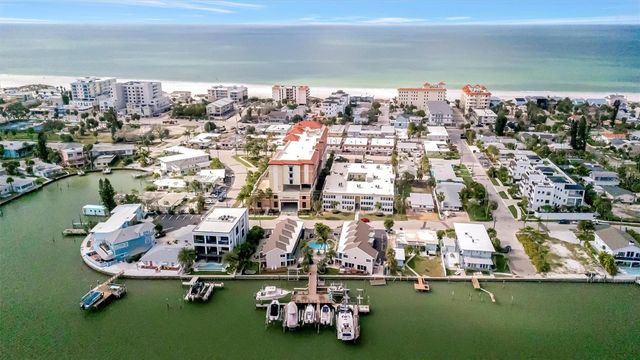 673 BAY ESPLANADE 204, Clearwater Beach, FL 33767