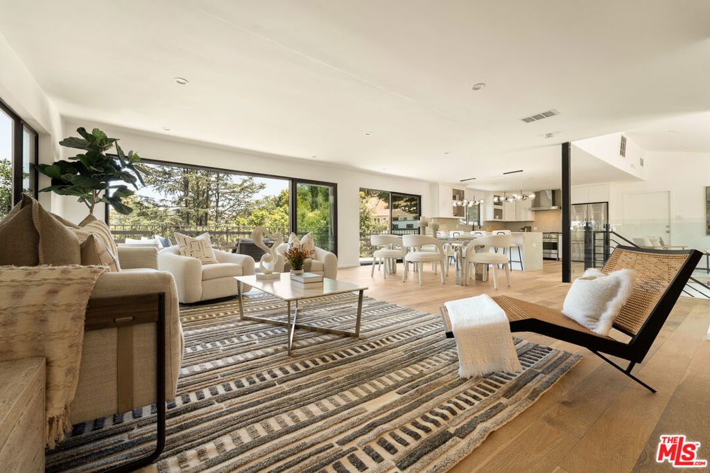 11587 Sunshine Terrace, Los Angeles, CA 91604 — exterior