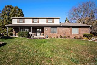 2452 Lassiter Drive, Rochester Hills, MI 48309
