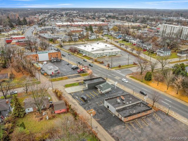 35816 W Michigan Avenue, Wayne, MI 48184