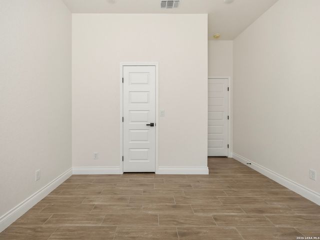 4807 BLUE BEECH DR, Elmendorf, TX 78112