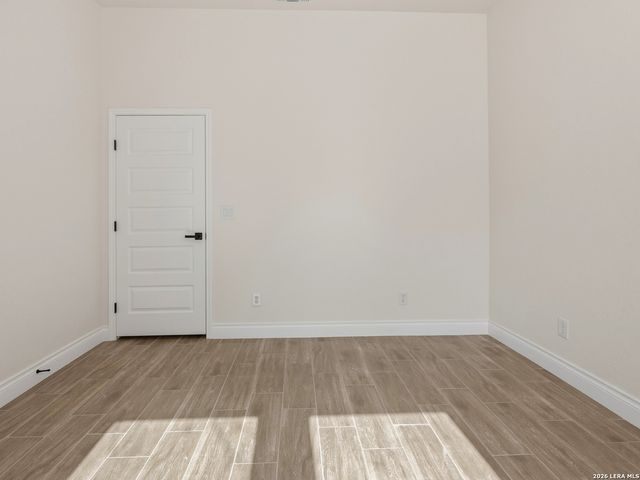 4807 BLUE BEECH DR, Elmendorf, TX 78112