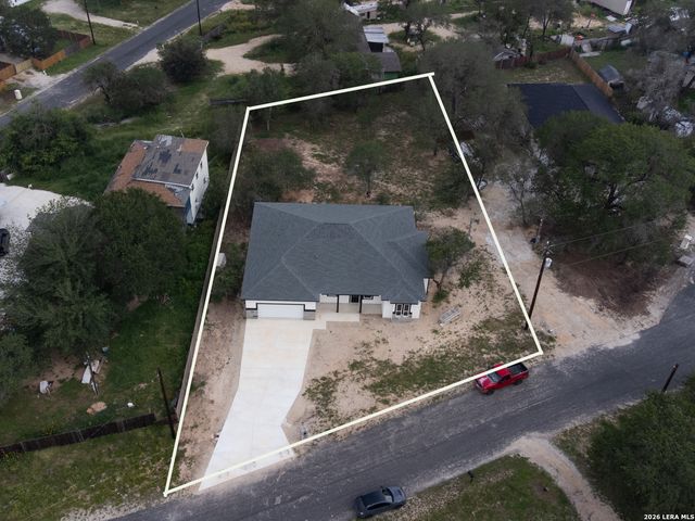 4807 BLUE BEECH DR, Elmendorf, TX 78112