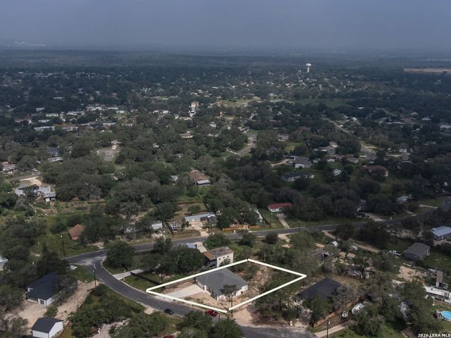 4807 BLUE BEECH DR, Elmendorf, TX 78112