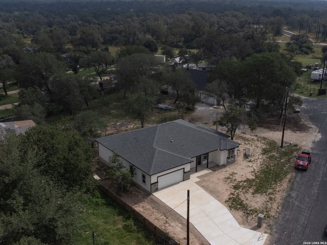 4807 BLUE BEECH DR, Elmendorf, TX 78112