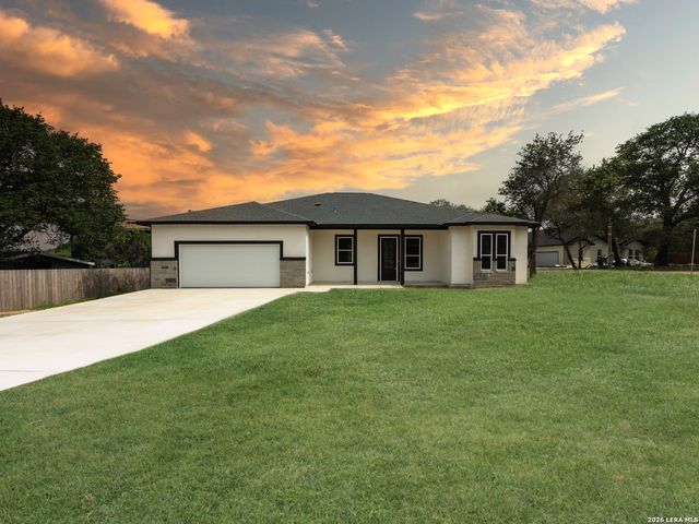 4807 BLUE BEECH DR, Elmendorf, TX 78112