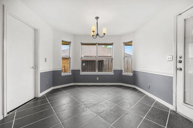 2502 Coach DR, Killeen, TX 76543