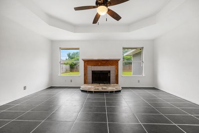 2502 Coach DR, Killeen, TX 76543