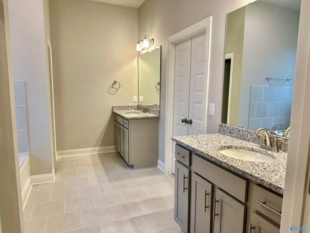 201 Camberly Cove Lane, Meridianville, AL 35759