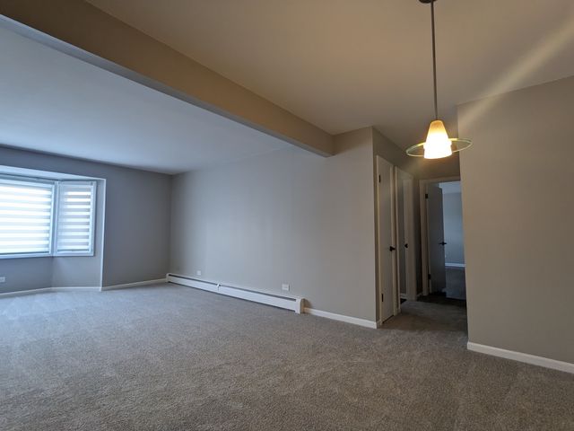 518 W Miner Street 2H, Arlington Heights, IL 60005