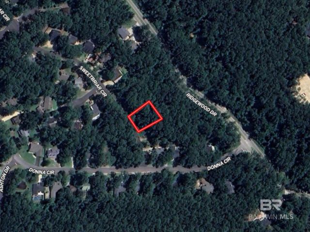 121 Sweetbriar Circle, Daphne, AL 36526