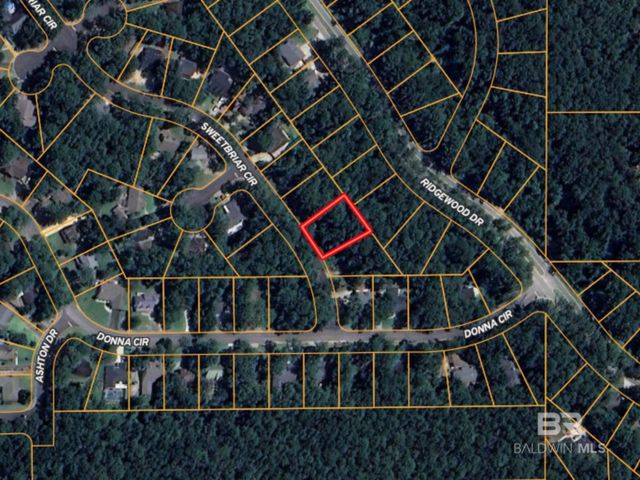 121 Sweetbriar Circle, Daphne, AL 36526