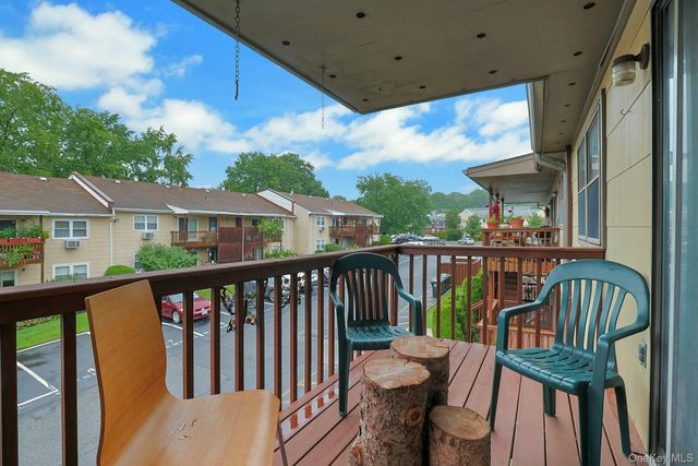 32 Milford Lane 6D, Suffern, NY 10901