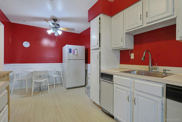 32 Milford Lane 6D, Suffern, NY 10901