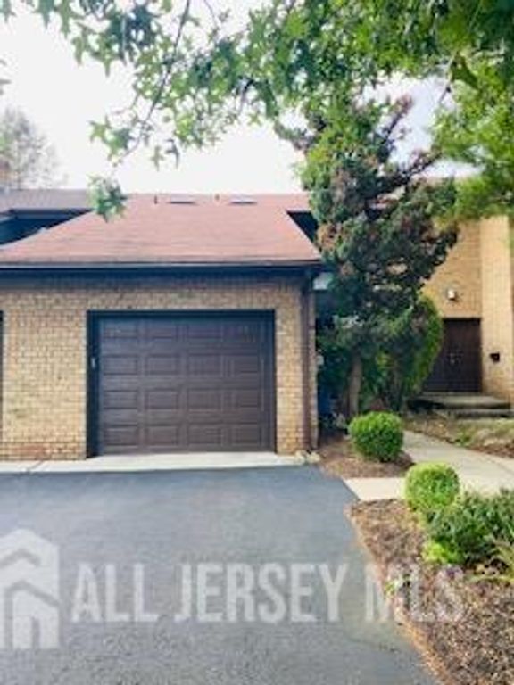 174 Nathan Drive, North Brunswick, NJ 08902