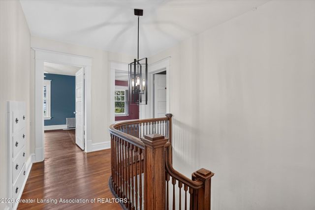 1027 Seymour Avenue, Lansing, MI 48906
