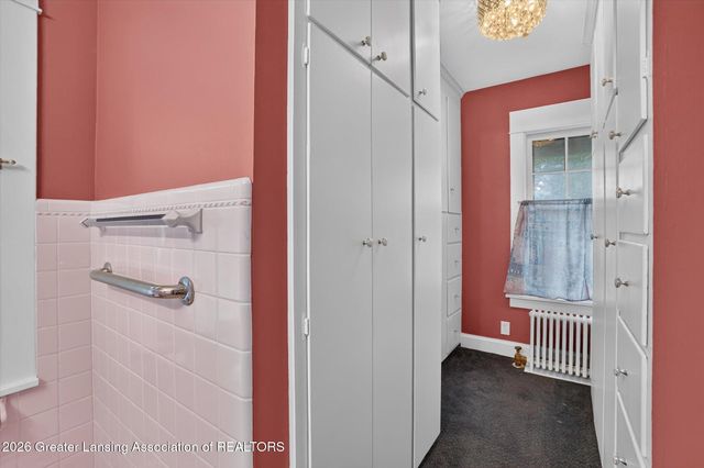 1027 Seymour Avenue, Lansing, MI 48906