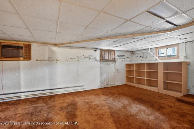1027 Seymour Avenue, Lansing, MI 48906